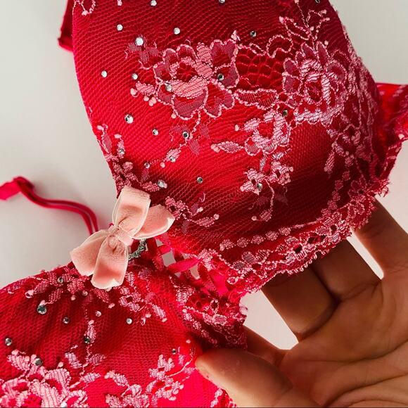 NEW VS VICTORIAS SECRET Red Pink Lace Floral Ribbon Padded UnderwireDemi Bra 32C - Picture 3 of 7